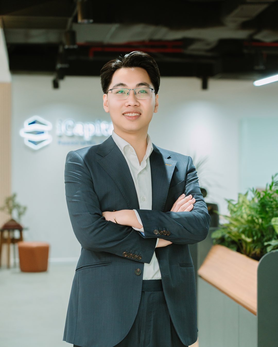 Chân dung Ông Nguyễn Đăng Quốc Huy